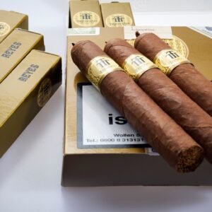 Trinidad Reyes cigars